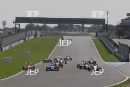 The start of the Formula Renault race