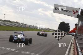 Pietro Fittipaldi (BRA) MGR Motorsport wins ahead of Alex Gill (GBR) Fortec Motorsport