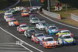 Start, Dan Cammish (GBR) Redline Racing Porsche Carrera Cup and Stephen Jelley (GBR) Team Parker Racing Porsche Carrera Cup