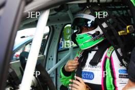 Jade Edwards - Team Hard - Clio Cup