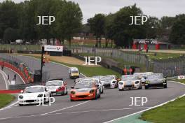 Start of the Race Stephen Docker - Raceway Motorsport Ginetta G40 leading