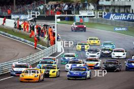 Ginetta GT5 Race 1 Start