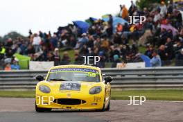 Neil Finnighan â€“ Xentek Motorsport Ginetta G40 GT5