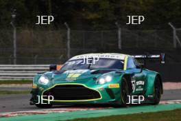 #97 Andrew Howard / Jessica Hawkins - Beechdean Motorsport Ltd Aston Martin Vantage AMR GT3 Evo