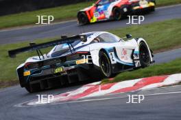 #2 Chris Buncombe / Alex Buncombe - Team RJN McLaren 720S GT3 Evo