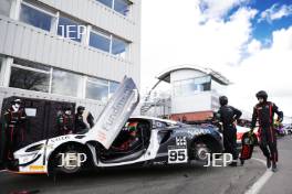 #95 Callum Davies / Sai Sanjay Thirugnanasambandam - RACE LAB McLaren Artura GT4