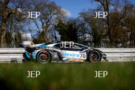 #78 Alex Martin / Sandy Mitchell - Barwell Motorsport Lamborghini Huracan GT3 Evo