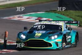 #97 Andrew Howard / Jessica Hawkins - Beechdean Motorsport Ltd Aston Martin Vantage AMR GT3 Evo