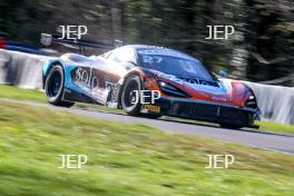 Mark Radcliffe / Rob Bell - Optimum Motorsport McLaren 720S GT3