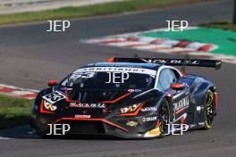 #63 Rob Collard / Ricky Collard - Barwell Motorsport Lamborghini Huracan GT3 Evo