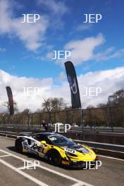 #90 Jack Brown / Zac Meakin - Optimum Motorsport McLaren Artura GT4