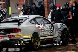 #61 Erik Evans / Marco Signoretti - Academy Motorsport Ltd Ford Mustang GT4 2024