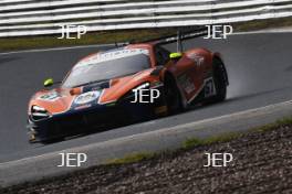 #67 Simon Orange / Tom Roche - Orange Racing by JMH McLaren 720S GT3 Evo