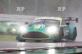 #97 Andrew Howard / Jessica Hawkins - Beechdean Motorsport Ltd Aston Martin Vantage AMR GT3 Evo