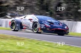 #63 Rob Collard / Ricky Collard - Barwell Motorsport Lamborghini Huracan GT3 Evo