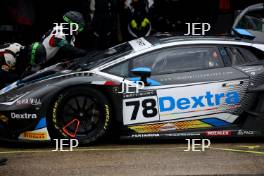 #78 Alex Martin / Sandy Mitchell - Barwell Motorsport Lamborghini Huracan GT3 Evo