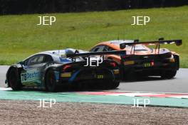 #78 Alex Martin / Sandy Mitchell - Barwell Motorsport Lamborghini Huracan GT3 Evo