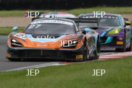 #27 Mark Radcliffe / Tom Gamble - Optimum Motorsport McLaren 720S GT3 Evo