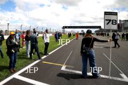 The Donington Park grid before the start of the race