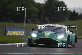 #97 Andrew Howard / Jessica Hawkins - Beechdean Motorsport Ltd Aston Martin Vantage AMR GT3 Evo