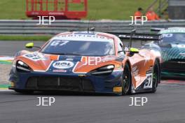 #67 Simon Orange / Tom Roche - Orange Racing by JMH McLaren 720S GT3 Evo