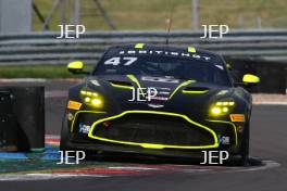 #47 Marc Warren / William Orton - Forsetti Motorsport Aston Martin Vantage AMR GT4