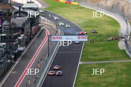 Start of the race - #18 Kevin Tse / Maximilian Goetz - 2 Seas Motorsport Mercedes-AMG GT3 Evo leads as #22 Carl Cavers / Lewis Plato - Century Motorsport BMW M4 GT3 and #67 Simon Orange / Tom Roche - Orange Racing by JMH McLaren 720S GT3 Evo collide