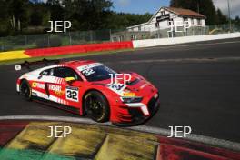 #32 Sacha Kakad / Hugo Cook - J&S Racing Audi R8 LMS GT3