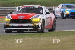 #61 Erik Evans / Marco Signoretti - Academy Motorsport Ltd Ford Mustang GT4 2024