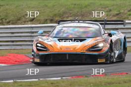 #27 Mark Radcliffe / Tom Gamble - Optimum Motorsport McLaren 720S GT3 Evo