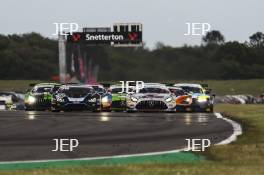 Start of Racae 2 #78 Alex Martin / Sandy Mitchell - Barwell Motorsport Lamborghini Huracan GT3 Evo leads #6 Ian Loggie / Phil Keen - 2 Seas Motorsport Mercedes-AMG GT3 Evo