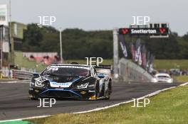 #78 Alex Martin / Sandy Mitchell - Barwell Motorsport Lamborghini Huracan GT3 Evo