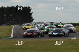 Start of Race 1 - #63 Rob Collard / Ricky Collard - Barwell Motorsport Lamborghini Huracan GT3 Evo leads #78 Alex Martin / Sandy Mitchell - Barwell Motorsport Lamborghini Huracan GT3 Evo