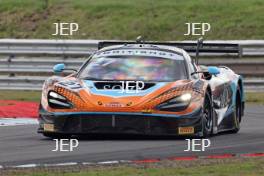 #27 Mark Radcliffe / Tom Gamble - Optimum Motorsport McLaren 720S GT3 Evo