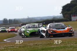 #27 Mark Radcliffe / Tom Gamble - Optimum Motorsport McLaren 720S GT3 Evo