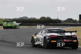 #90 Jack Brown / Zac Meakin - Optimum Motorsport McLaren Artura GT4