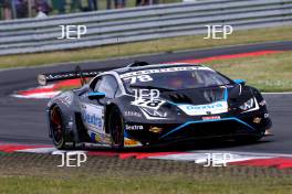 #78 Alex Martin / Sandy Mitchell - Barwell Motorsport Lamborghini Huracan GT3 Evo