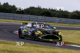 #47 Marc Warren / William Orton - Forsetti Motorsport Aston Martin Vantage AMR GT4