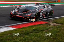 #63 Rob Collard / Ricky Collard - Barwell Motorsport Lamborghini Huracan GT3 Evo