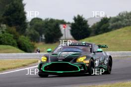 #7 Mikey Porter / Jamie Day - Forsetti Motorsport Aston Martin Vantage AMR GT4 Evo