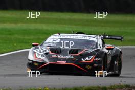 #63 Rob Collard / Ricky Collard - Barwell Motorsport Lamborghini Huracan GT3 Evo 