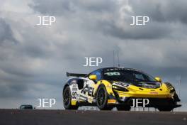 #90 Jack Brown / Zac Meakin - Optimum Motorsport McLaren Artura GT4 