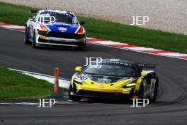 #90 Jack Brown / Zac Meakin - Optimum Motorsport McLaren Artura GT4 