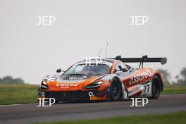 #77 Morgan Tillbrook / Marcus Clutton - Garage 59 McLaren 720S GT3 Evo 