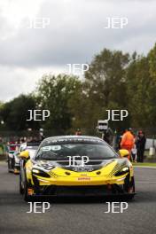 #90 Jack Brown / Zac Meakin - Optimum Motorsport McLaren Artura GT4 