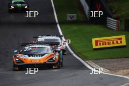 #27 Mark Radcliffe / Tom Gamble - Optimum Motorsport McLaren 720S GT3 Evo 