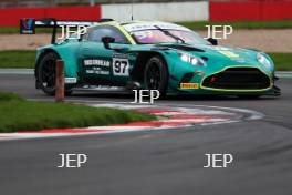 #97 Andrew Howard / Jessica Hawkins - Beechdean Motorsport Ltd Aston Martin Vantage AMR GT3 Evo