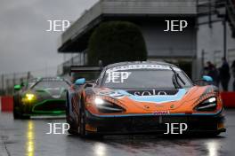 #27 Mark Radcliffe / Tom Gamble - Optimum Motorsport McLaren 720S GT3 Evo