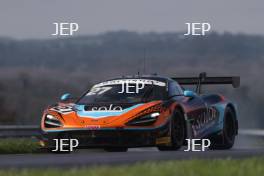 #27 Mark Radcliffe / Tom Gamble - Optimum Motorsport McLaren 720S GT3 Evo