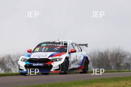 Adam Morgan - Team BMW BMW 330e M Sport